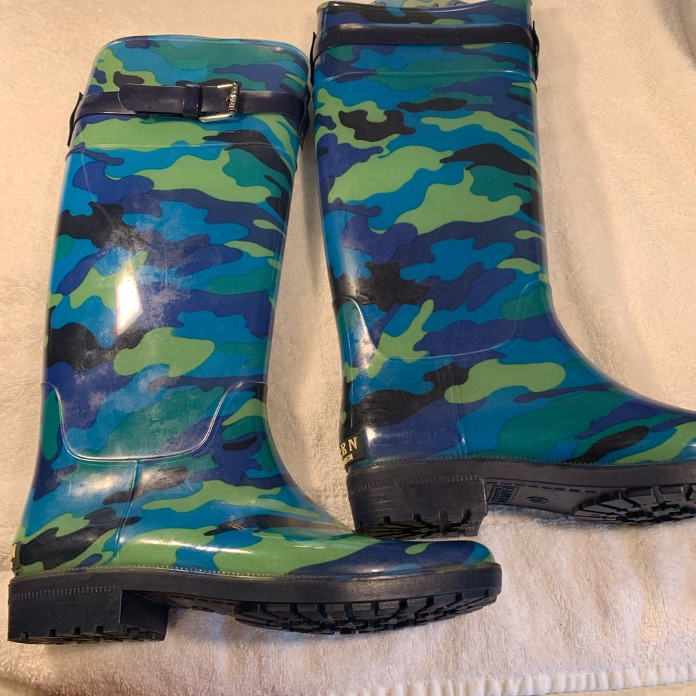 Blue and Green Camouflage Rain Boots Rossalyn 2,  7B Women’s